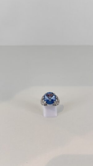 Anello retrò tondo